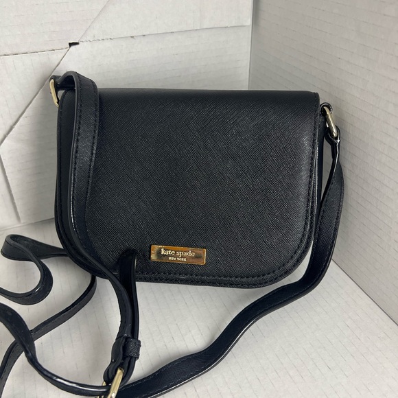 Kate Spade Elegant Black Crossbody Bag - Picture 3 of 10